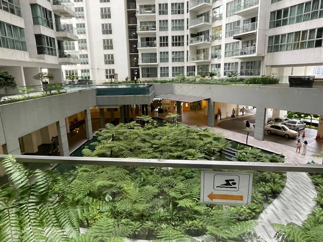 Infinity Pool Dorms Klcc View By Regalia Hostel Kuala Lumpur Malajzia